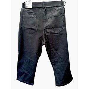 Lane Bryant Behind Great Butts Women Crop Black Pants Size 16 NWT